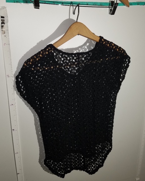 Black cover-up - Picture 3 of 4